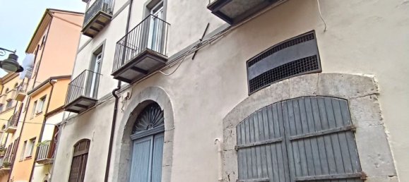 7-Zimmer Wohnung in Potenza, Italy, Nr. 92735 3