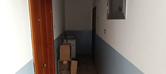 7-Zimmer Wohnung in Potenza, Italy, Nr. 92735 26