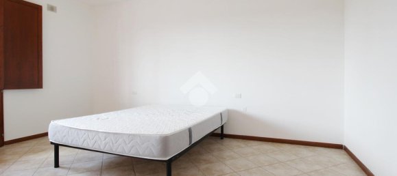 Apartamento T1 em Prato, Italy N.º 55405 33