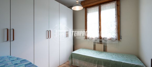 3 bedrooms Apartment in Vignola, Italy No. 378249 8