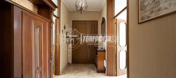 3 bedrooms Apartment in Vignola, Italy No. 378249 3