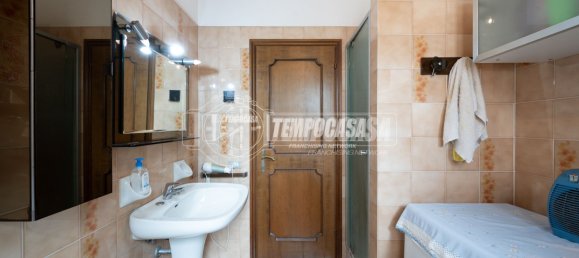 3 bedrooms Apartment in Vignola, Italy No. 378249 6