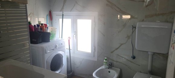 4-salle Appartement à Carpi, Italy No. 221084 5