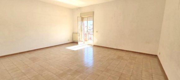 4 rooms Apartment in Palermo, Italy No. 15250 6