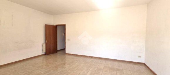 4 rooms Apartment in Palermo, Italy No. 15250 8