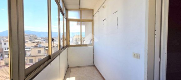 4 rooms Apartment in Palermo, Italy No. 15250 18