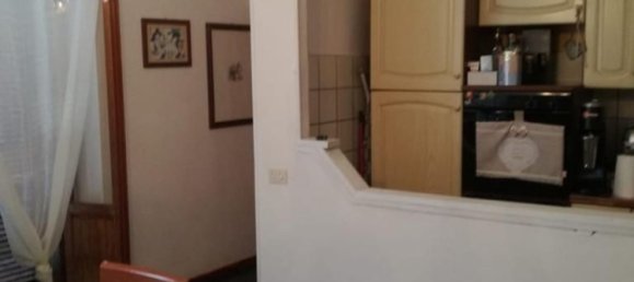 4 rooms Apartment in Massa, Italy No. 170971 2