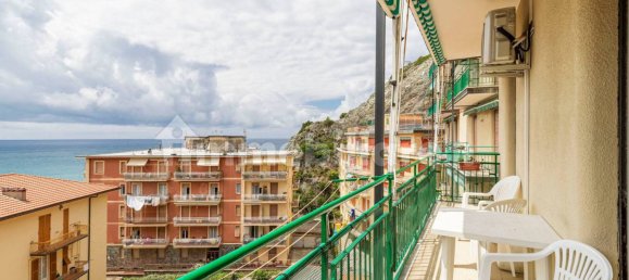 2 bedrooms Apartment in Levanto, Italy No. 201235 2