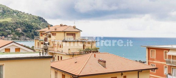 2 bedrooms Apartment in Levanto, Italy No. 201235 4