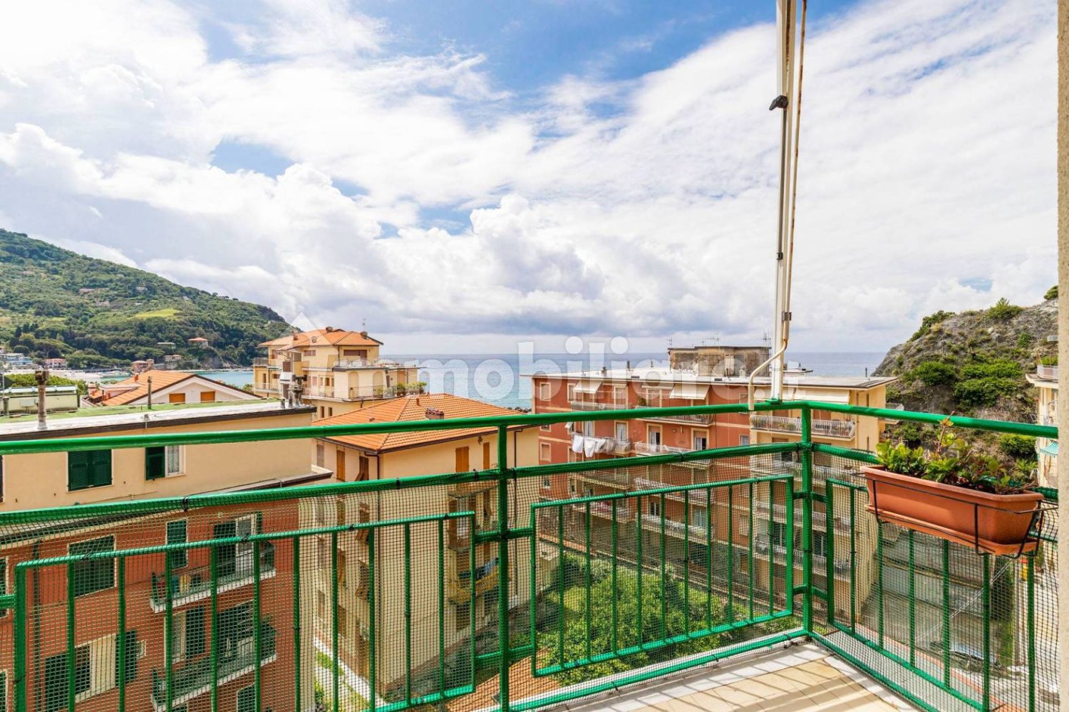 2 bedrooms Apartment in Levanto, Italy No. 201235