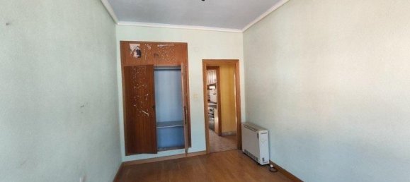 3 bedrooms Apartment in Leon, Spain No. 72168 9