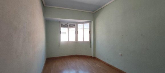 3 bedrooms Apartment in Leon, Spain No. 72168 8