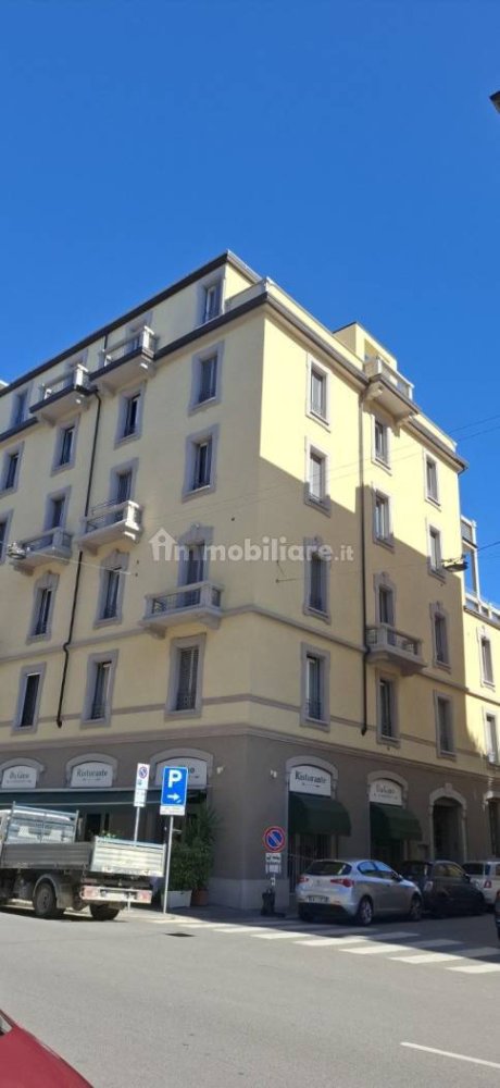 2 bedrooms Apartment in Milan, Italy No. 374078