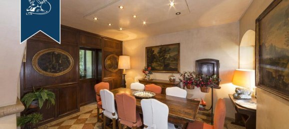 4 bedrooms Castles in Gorle, Italy No. 354918 30