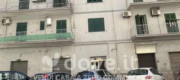 Apartamento de 3 dormitorios en Taranto, Italy No. 380540 11