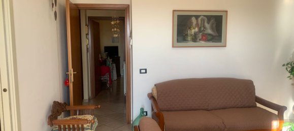 3 rooms Apartment in Chieti, Italy No. 214526 10