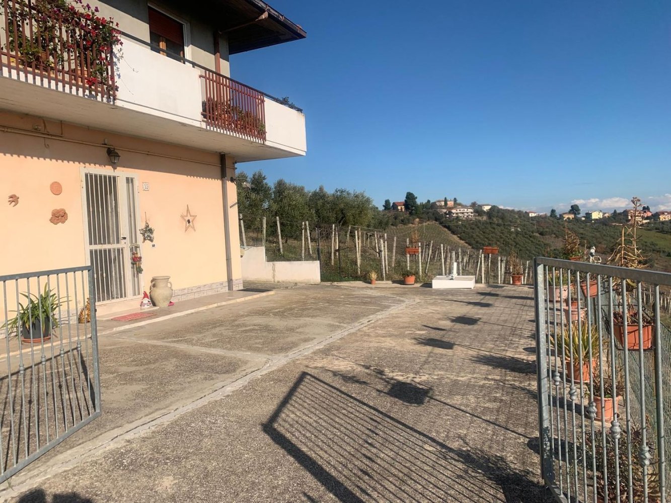 3 rooms Apartment in Chieti, Italy No. 214526