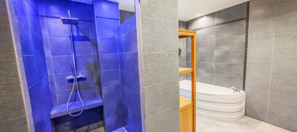 5 bedrooms House in Seine-Maritime, France No. 357302 10