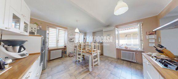 6 rooms House in Volpiano, Italy No. 305172 6