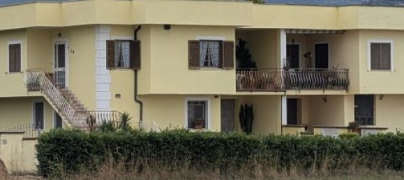 3 bedrooms Villa in Priverno, Italy No. 93222 2