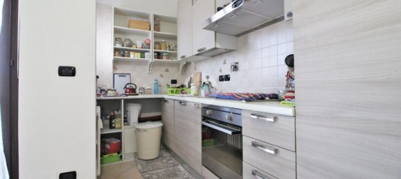 3 rooms Apartment in Brandizzo, Italy No. 6538 2