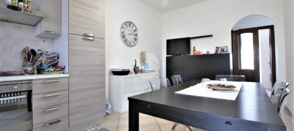 3 rooms Apartment in Brandizzo, Italy No. 6538 4