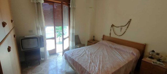 5 Schlafzimmer Haus in Amorosi, Italy, Nr. 319957 27