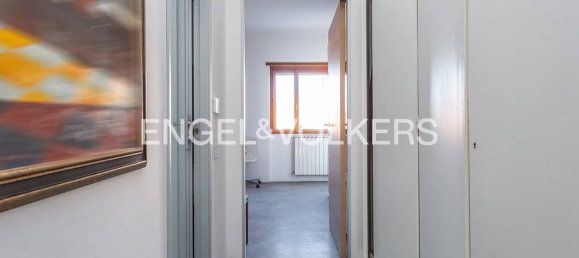 2 chambres Appartement à Rome, Italy No. 128403 4