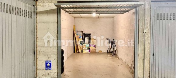Garagem em Oggiono, Italy 15 m² N.º 380944 2