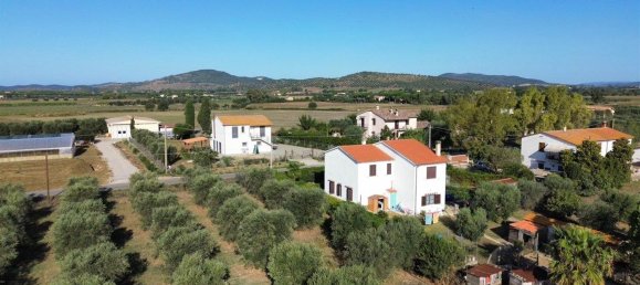 Casa de 3 habitaciónes en Capalbio, Italy No. 167823 25
