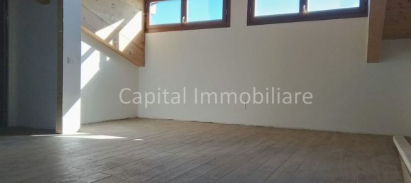 3 bedrooms Penthouse in Brenna, Italy No. 359709 8