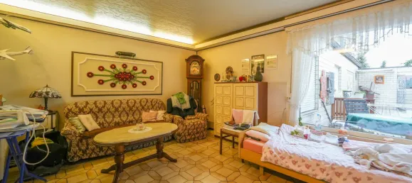 3 bedrooms Building in Duren, Germany No. 140437 5