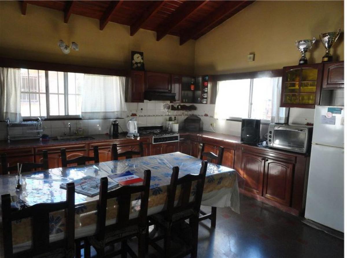 5 غرف نوم منزل في San Miguel, Argentina رقم 18615