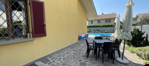 6 rooms Villa in Chiari, Italy No. 263479 11