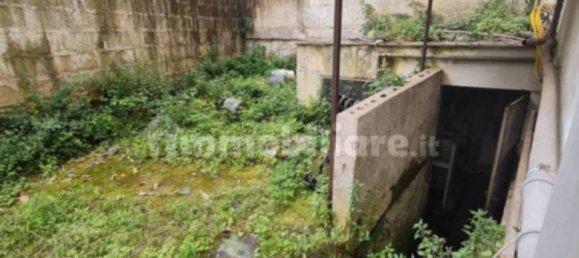 800m² Building in Melito di Napoli, Italy No. 371689 14