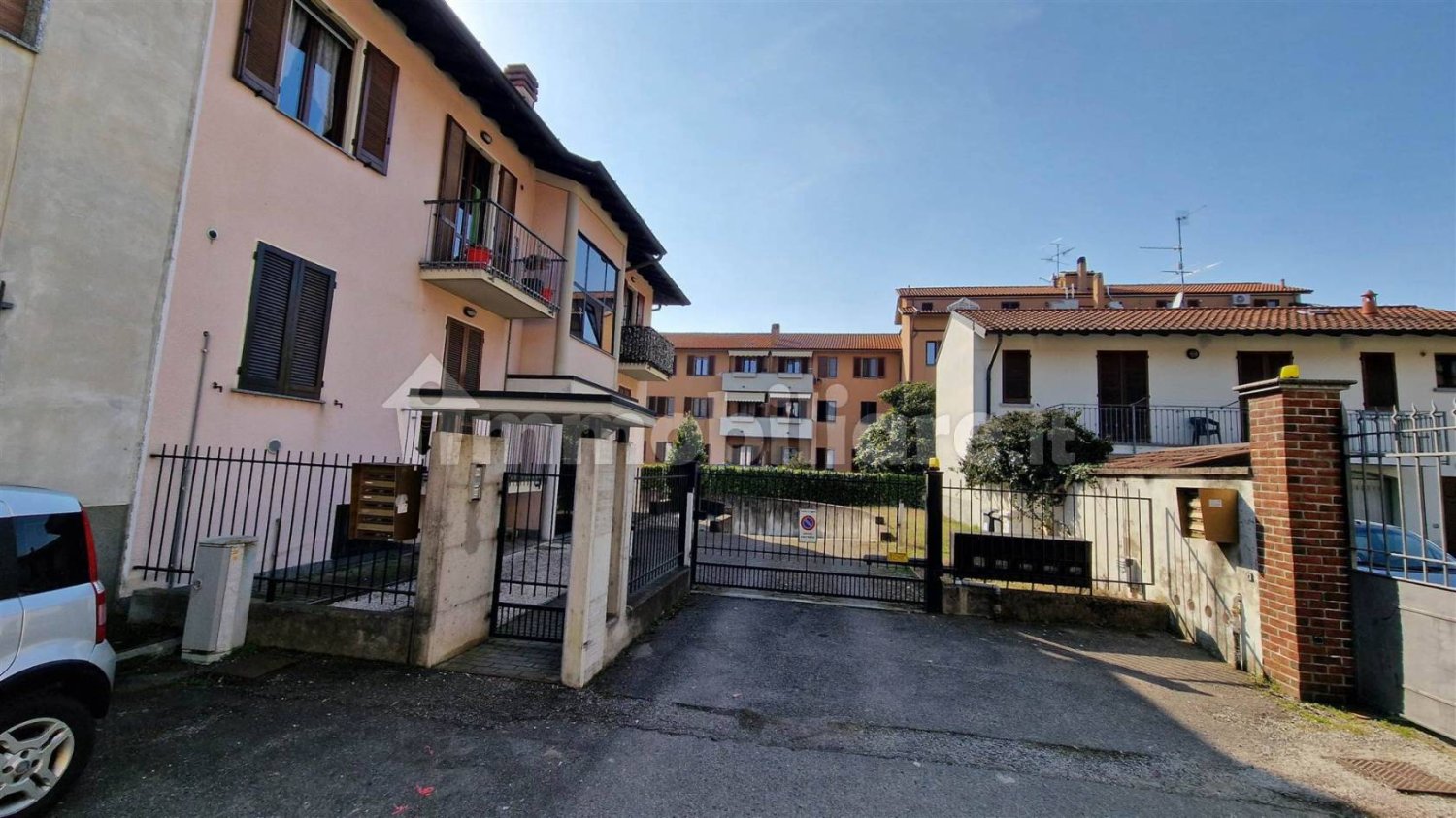 1 غرف نوم شقة في Cuggiono, Italy رقم 2200