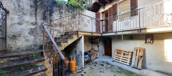 4 rooms House in Gargnano, Italy No. 227079 6