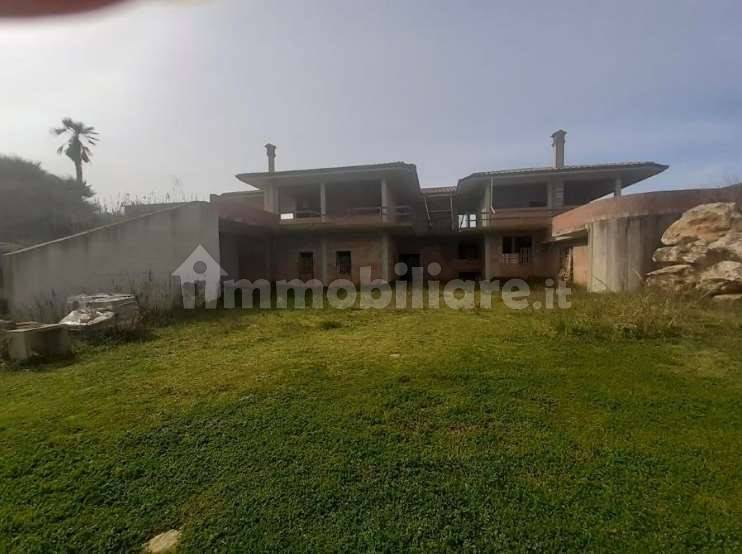 5 rooms House in Cerveteri, Italy No. 283487