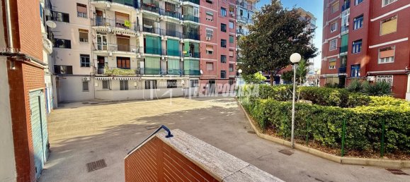 3 bedrooms Apartment in Naples, Italy No. 348682 8