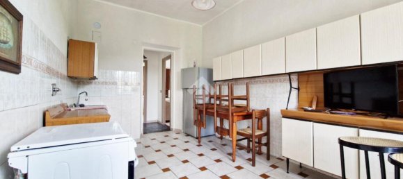 8-salle Villa à San Sebastiano da Po, Italy No. 118400 8