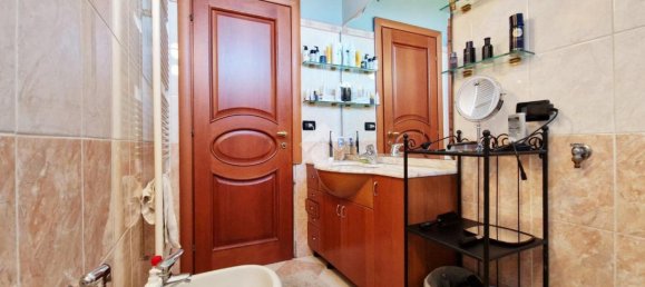 8-salle Villa à San Sebastiano da Po, Italy No. 118400 31