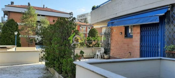 2 bedrooms Duplex in Modena, Italy No. 53854 30
