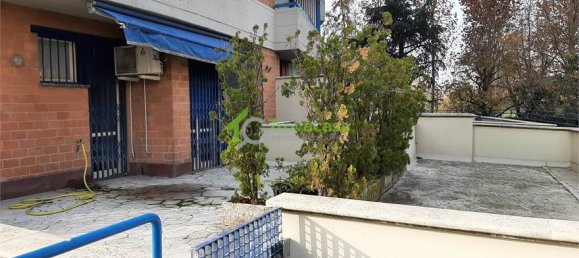 2 bedrooms Duplex in Modena, Italy No. 53854 2