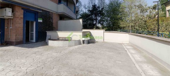2 bedrooms Duplex in Modena, Italy No. 53854 6