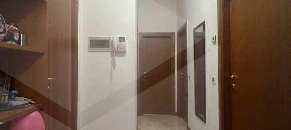 5 rooms Apartment in Vicenza, Italy No. 18480 10