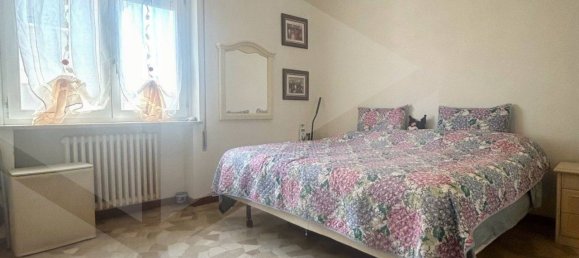 5 rooms Apartment in Vicenza, Italy No. 18480 14