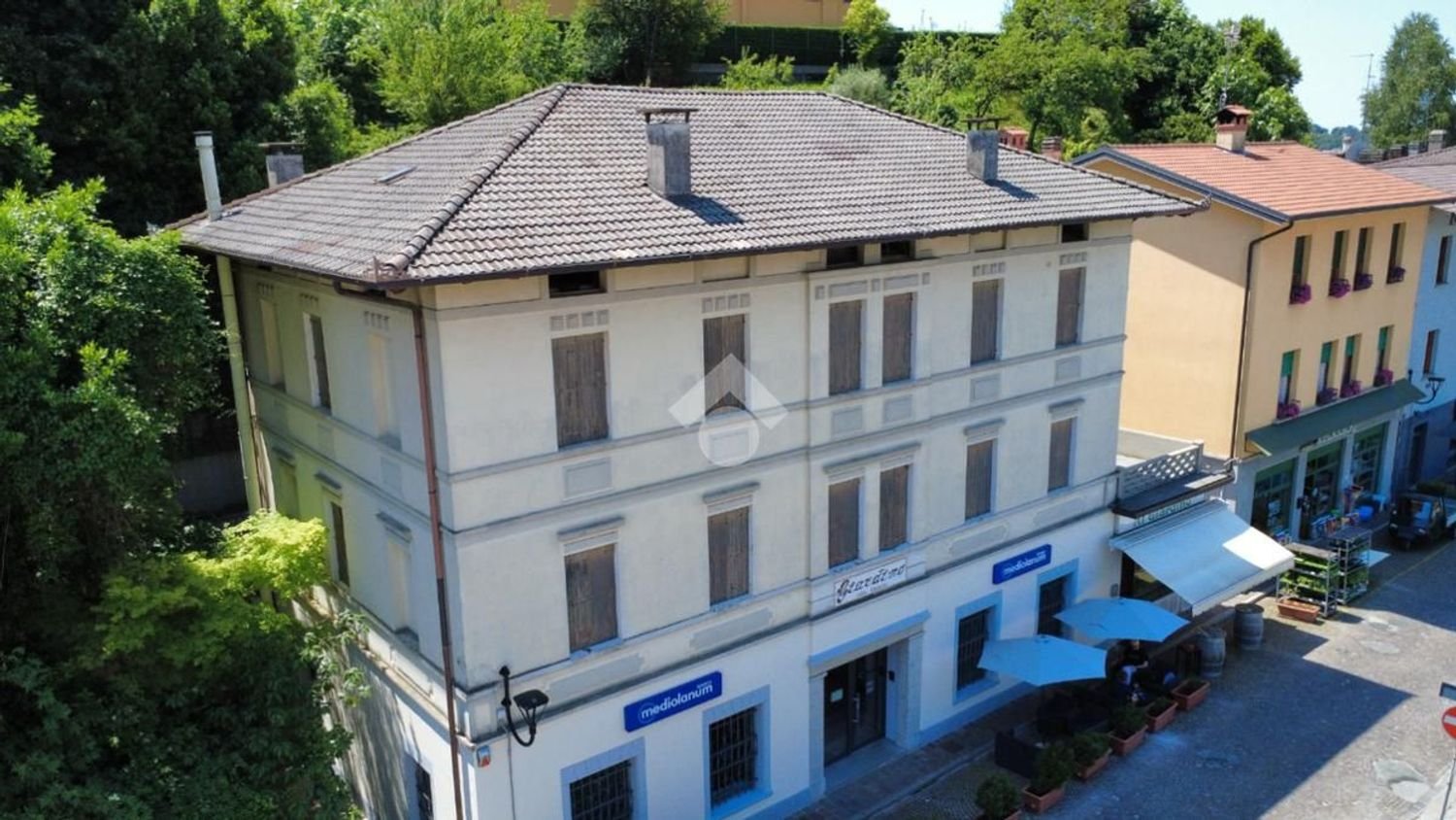 Здание 350м² в Удине, Италия № 283392