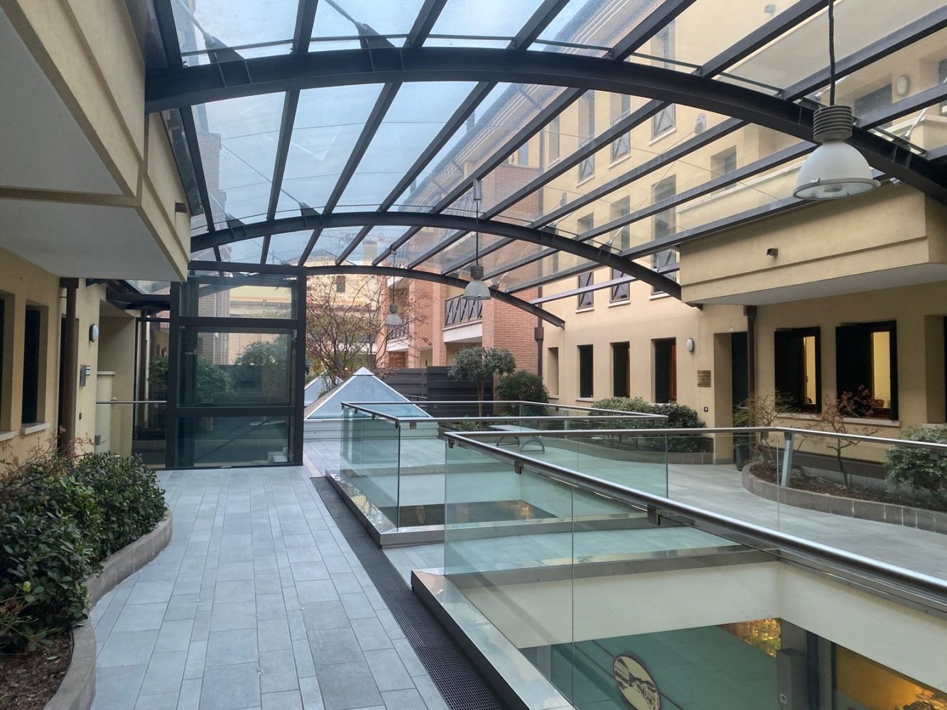 110m² Office in Montebelluna, Italy No. 58828