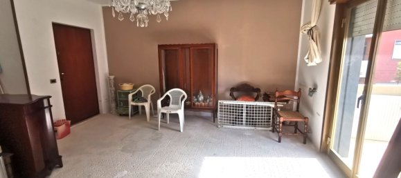 4-salle Appartement à Marsala, Italy No. 82992 13