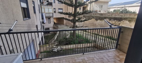 4-salle Appartement à Marsala, Italy No. 82992 6